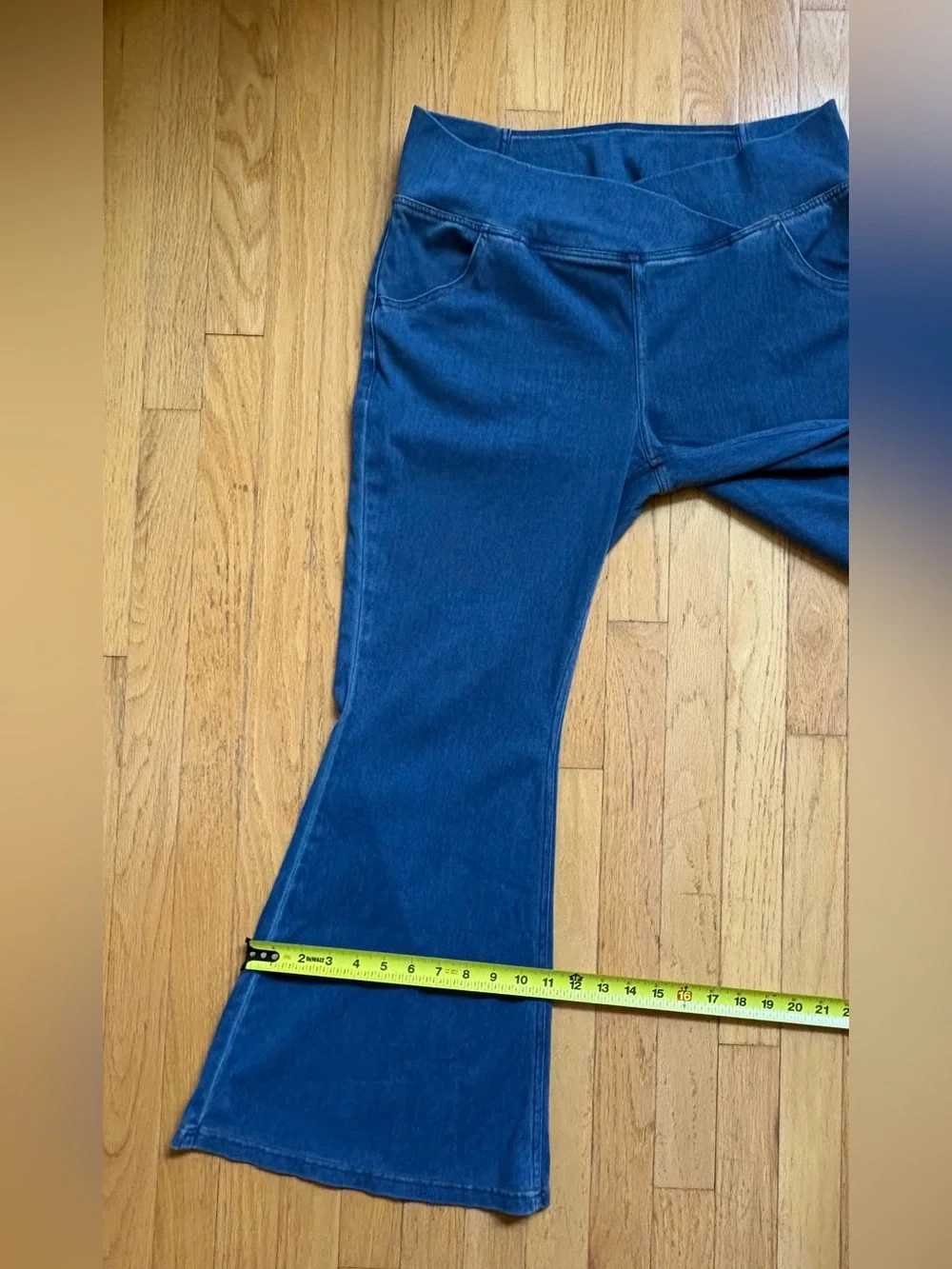 HALARA Flex™ Crossover High Waisted Flare Jeans in Blue Wash -XL Petite NWT